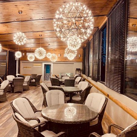 Hotel Tsereteli Palace Batumi Ngoại thất bức ảnh