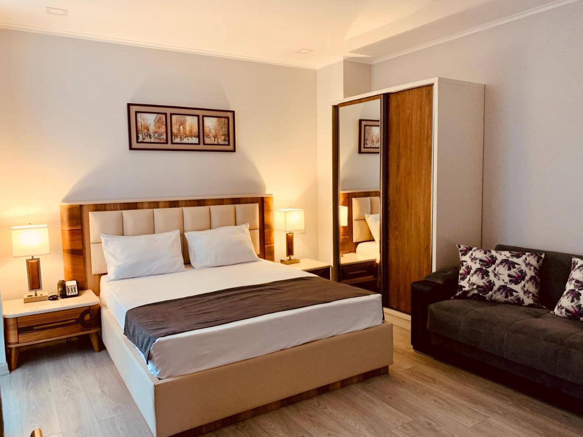 Hotel Tsereteli Palace Batumi Ngoại thất bức ảnh