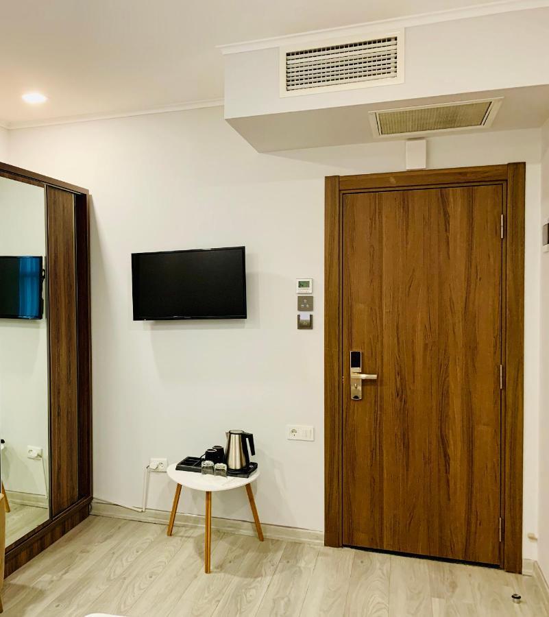 Hotel Tsereteli Palace Batumi Ngoại thất bức ảnh