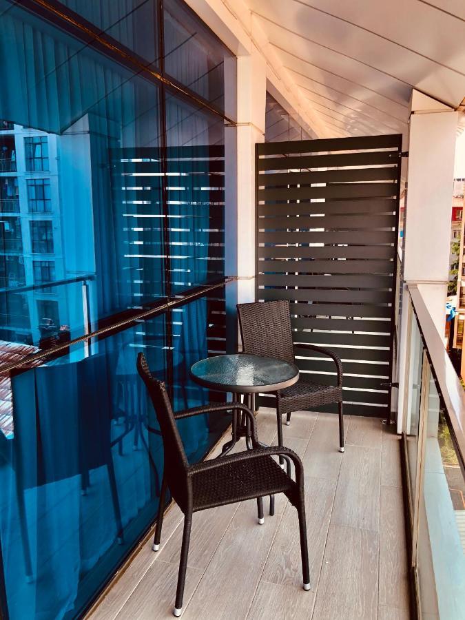 Hotel Tsereteli Palace Batumi Ngoại thất bức ảnh